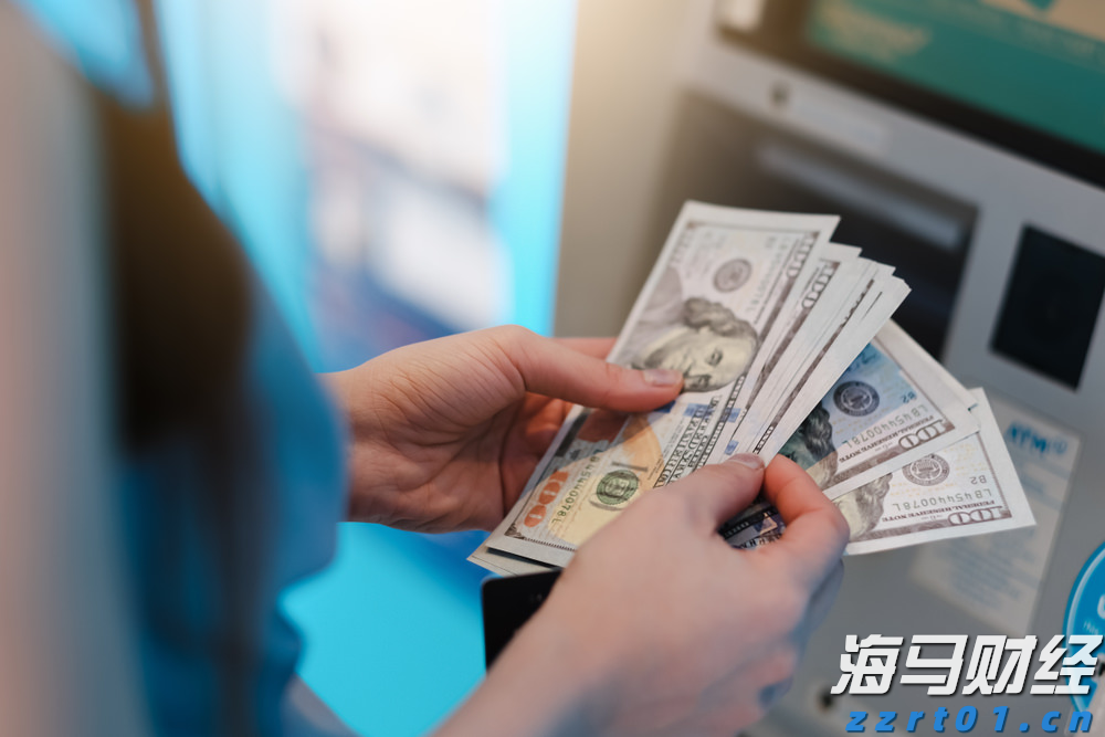 比亚迪率先实现媲美L4级智能泊车，官方承诺为安全兜底