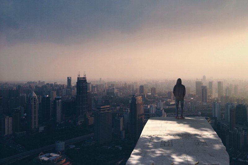 中国移动(00941)公布2025年中期业绩，股东应占利润达842.35亿元，同比增长5.03%